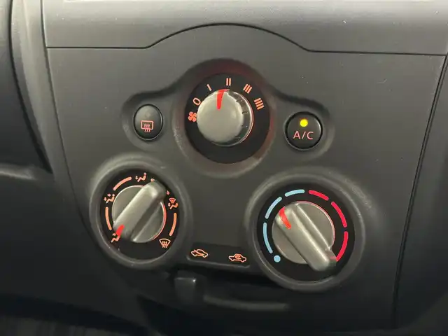 日産 ノート X 三重県 2019(平31)年 1.5万km ブリリアントホワイトパール ガソリン/FF/フロアCVT/純正 7インチナビ MM318D-W/（FM/AM/CD/DVD/iPod/SD/TV/WALKMAN/USB/Bluetooth/MUSIC STOCKER）/【OP】アラウンドビューモニター（移動物検知機能付）*/ドライブレコーダー 前方/ETC/安全/・エマージェンシーブレーキ/・LDW（車線逸脱警報）/・フロント＆バックソナー/・踏み間違い衝突防止アシスト/・ハイビームアシスト/・VDC（ビークルダイナミクスコントロール）/など/装備/・【OP】インテリジェント ルームミラー（デジタルインナーミラー）/・【OP】ヒーター付ドアミラー*/・マニュアルエアコン/・プッシュスタート/・電動格納ドアミラー/・純正 15inAW/・インテリジェントキーx1/など