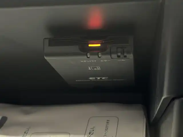 日産 ノート X 三重県 2019(平31)年 1.5万km ブリリアントホワイトパール ガソリン/FF/フロアCVT/純正 7インチナビ MM318D-W/（FM/AM/CD/DVD/iPod/SD/TV/WALKMAN/USB/Bluetooth/MUSIC STOCKER）/【OP】アラウンドビューモニター（移動物検知機能付）*/ドライブレコーダー 前方/ETC/安全/・エマージェンシーブレーキ/・LDW（車線逸脱警報）/・フロント＆バックソナー/・踏み間違い衝突防止アシスト/・ハイビームアシスト/・VDC（ビークルダイナミクスコントロール）/など/装備/・【OP】インテリジェント ルームミラー（デジタルインナーミラー）/・【OP】ヒーター付ドアミラー*/・マニュアルエアコン/・プッシュスタート/・電動格納ドアミラー/・純正 15inAW/・インテリジェントキーx1/など