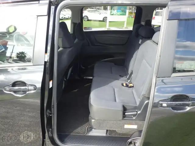 トヨタ シエンタ G 千葉県 2017(平29)年 5.6万km ブラックマイカ Toyota Safety Sense/・プリクラッシュセーフティ/・レーンディパーチャーアラート/・オートハイビーム/両側パワースライドドア/純正SDナビ/地デジTV/【DVD/CD再生機能　Bluetooth接続】/バックカメラ/ドライブレコーダー/革巻きステアリング/ウインカーミラー/スマートキー