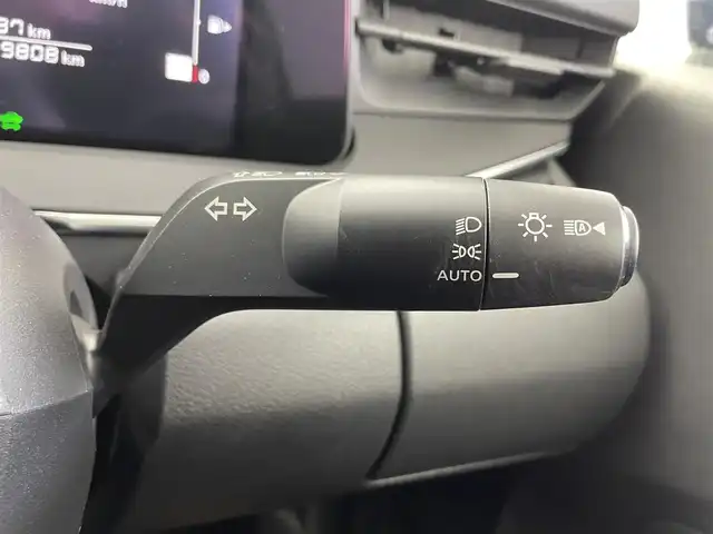 日産 ノート X 福井県 2020(令2)年 2万km オーロラフレアブルーパール 純正9インチメモリナビ【259156XJ0A】/・フルセグテレビ/・Bluetooth/・Android　Auto/・USB/・HDMI/・AM/FM/ETC2.0/プッシュスタート/スマートキー/アラウンドビューモニター/電動パーキングブレーキ/スマートルームミラー/おくだけ充電/タイプC入力端子/シガーソケット/安全装備/・ヒルスタートアシスト/・インテリジェント エマージェンシーブレーキ/・踏み間違い衝突防止アシスト/・標識検知機能/・インテリジェント FCW（前方衝突予測警報）/・LDW（車線逸脱警報）/・インテリジェント DA（ふらつき警報）/・インテリジェント LI （車線逸脱防止支援システム）/・エマージェンシーストップシグナル/・インテリジェント BSI（後側方衝突防止支援システム）/・BSW（後側方車両検知警報）/・RCTA（後退時車両検知警報）/・車両接近通報装置/・イモビライザー