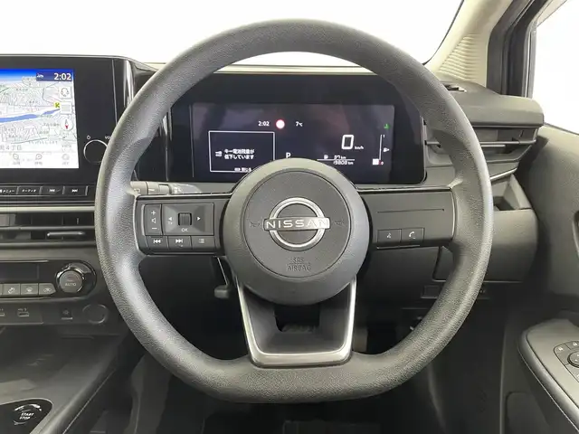 日産 ノート X 福井県 2020(令2)年 2万km オーロラフレアブルーパール 純正9インチメモリナビ【259156XJ0A】/・フルセグテレビ/・Bluetooth/・Android　Auto/・USB/・HDMI/・AM/FM/ETC2.0/プッシュスタート/スマートキー/アラウンドビューモニター/電動パーキングブレーキ/スマートルームミラー/おくだけ充電/タイプC入力端子/シガーソケット/安全装備/・ヒルスタートアシスト/・インテリジェント エマージェンシーブレーキ/・踏み間違い衝突防止アシスト/・標識検知機能/・インテリジェント FCW（前方衝突予測警報）/・LDW（車線逸脱警報）/・インテリジェント DA（ふらつき警報）/・インテリジェント LI （車線逸脱防止支援システム）/・エマージェンシーストップシグナル/・インテリジェント BSI（後側方衝突防止支援システム）/・BSW（後側方車両検知警報）/・RCTA（後退時車両検知警報）/・車両接近通報装置/・イモビライザー