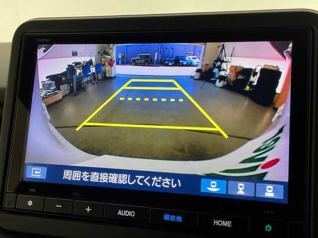 ホンダ Ｎ ＢＯＸ カスタム 宮崎県 2023(令5)年 1.9万km プラチナホワイトパール 禁煙車/ホンダセンシング/純正8型ディスプレイオーディオナビTV/（Gathers/HDMI/FMAM/Bluetooth/フルセグTV)/純正バックカメラ/純正LEDオートライト/純正LEDフォグ/純正エアロ/純正ルーフエンドスポイラー/純正フロアマット/社外前後ドライブレコーダー/左側電動スライドドア/アダプティブクルーズコントロール/レーンディパーチャーアラート/クリアランスソナー/電子パーキング/オートホールド/ウインカードアミラー/オートエアコン/前席シートヒーター/スマートキー/プッシュエンジンスタート/新車時保証書/取扱い説明書