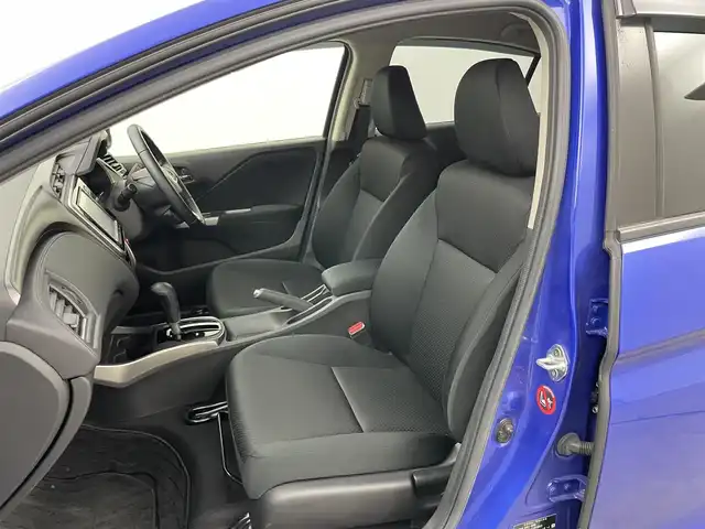 ホンダ グレイス LX 岡山県 2019(平31)年 2.7万km ブリリアントスポーティブルーメタリック 純正8インチナビ/【Bluetooth/フルセグTV/CD/DVD】/型番:VXM-195VFEi/バックカメラ/衝突軽減ブレーキシステム/LEDヘッドライト/ビルトインETC/オートハイビーム/オートライト/レーダークルーズコントロール/モデューロ15インチアルミホイール/プッシュスタート/アイドリングストップ/ワンオーナー/新車保証書/取扱説明書