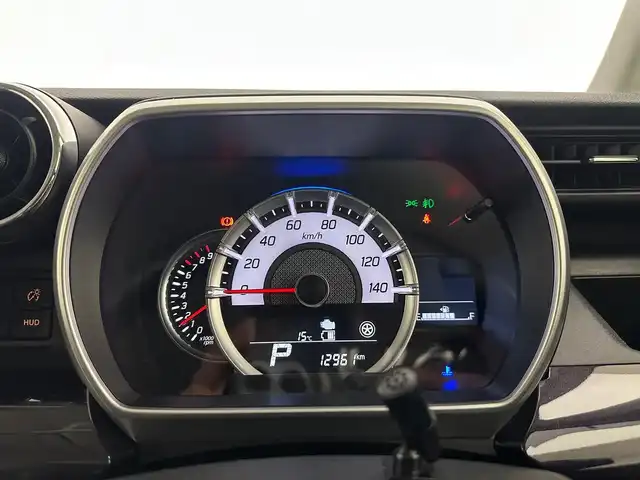 スズキ スペーシア カスタム HYBRID XS ターボ 兵庫県 2023(令5)年 1.3万km ピュアホワイトパール ・純正メモリナビ/・全方位カメラ/・前後ドライブレコーダー/・ビルドインETC/・衝突軽減ブレーキ/・レーンキープアシスト/・追従クルーズコントロール/・両側パワスラ/・ヘッドアップディスプレイ/・シートヒーターD席/・ハーフレザーシート/・パドルシフト/・LEDヘッドライト/・LEDフォグランプ/・純正フロアマット/・ドアバイザー/・アイドリングストップ/・純正15インチアルミホイール/・スマートキー/・スペアキー1本/・プッシュスタート