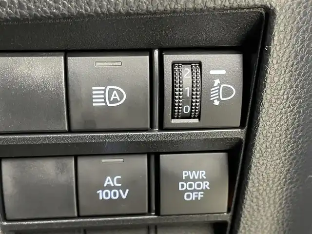 トヨタ ノア ハイブリッド S－Z 埼玉県 2024(令6)年 3.2万km ホワイトパールクリスタルシャイン モデリスタエアロ/純正１０．５インチディスプレイオーディオ/フルセグTV/CD/DVD/Bluetooth/HDMI/１３．２インチフリップダウンモニター/パノラミックビューモニター/ＢＳＭ/ビルトインＥＴＣ２．０/トヨタチームメイト/レーダークルーズコントロール/シートヒーター/AC100V/パーキングアシスト/両側パワースライドドア/純正アルミホイール/オートハイビーム/ＬＥＤヘッドライト