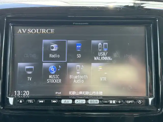 スズキ スペーシア カスタム XS 和歌山県 2013(平25)年 8.2万km パールホワイト 社外ナビ/ETC/Bluetooth/フルセグTV/片側パワースライドドア/アイドリングストップ/電動格納ミラー/オートライト/フォグランプ/純正フロアマット/プッシュスタート/スマートキー/純正アルミホイール