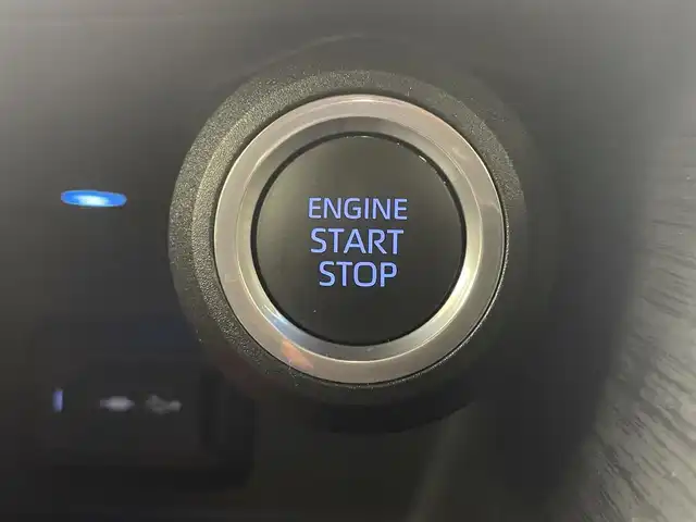 トヨタ ハリアー Z レザーパッケージ 埼玉県 2021(令3)年 2万km ブラック モデリスタエアロ/メーカーナビ/フルセグTV/Bluetooth/USB/パノラミックビューモニター/ＢＳＭ/ＨＵＤ/ＪＢＬサウンド/ビルトインＥＴＣ２．０/黒レザーシート/セーフティセンス/レーダークルーズコントロール/デジタルインナーミラー/シートヒーター/ベンチレーション/パワーバックドア/純正アルミホイール/オートハイビーム/ＬＥＤヘッドライト