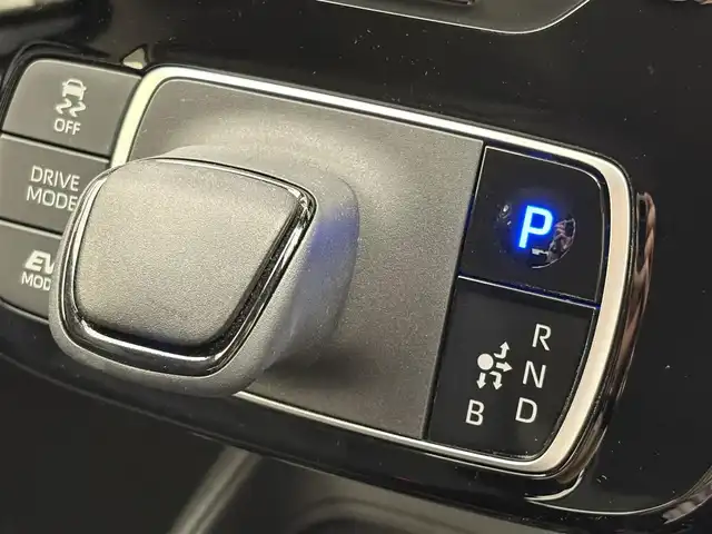 トヨタ アクア X 宮城県 2023(令5)年 1.5万km プラチナホワイトパールマイカ 純正ナビ/ＥＴＣ/ドライブレコーダー/全方位カメラ/衝突軽減システム/レーンキープアシスト/横滑り防止装置/オートライト/オートマチックハイビーム/冷房ＡＡＣ/ＡＢＳ/純正フロアマット/禁煙車
