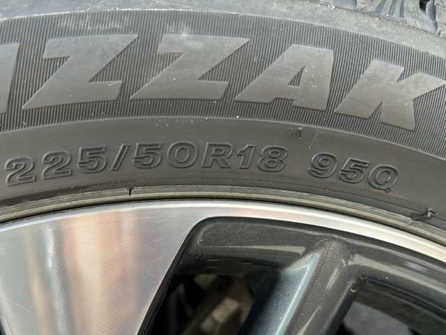 トヨタ カローラ クロス ハイブリッド Z 青森県 2021(令3)年 3.1万km アバンギャルドブロンズメタリック 4WD/寒冷地仕様/OP純正9インチディスプレイオーディオナビ/フルセグTV/BT/USB/Miracast/OPパノラミックビューモニター/ハーフレザーシート/運転席パワーシート/前席シートヒーター/ステアリングヒーター/パワーバックドア/セーフティセンス/プリクラッシュセーフティ/レーダークルーズコントロール/オートマチックハイビーム/レーントレーシングアシスト/OPブラインドスポットモニター/純正ドライブレコーダー/ビルトインETC2.0/OP AC100V電源/社外エンジンスターター/LEDヘッドライト/LEDフォグライト/ルーフレール/純正18インチアルミホイール