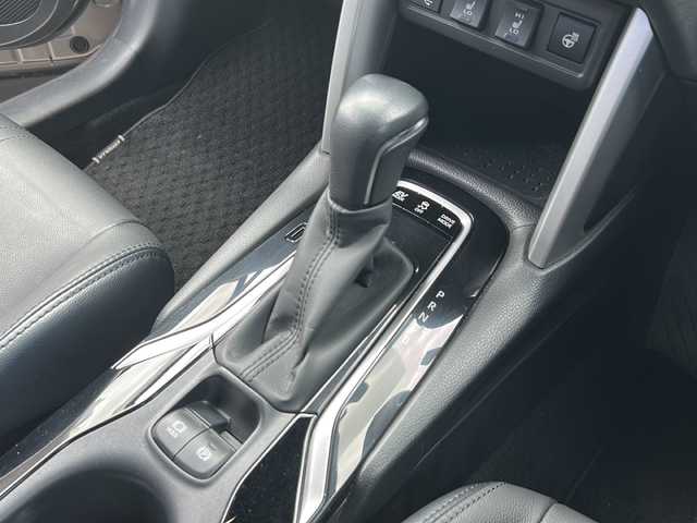 トヨタ カローラ クロス ハイブリッド Z 青森県 2021(令3)年 3.1万km アバンギャルドブロンズメタリック 4WD/寒冷地仕様/OP純正9インチディスプレイオーディオナビ/フルセグTV/BT/USB/Miracast/OPパノラミックビューモニター/ハーフレザーシート/運転席パワーシート/前席シートヒーター/ステアリングヒーター/パワーバックドア/セーフティセンス/プリクラッシュセーフティ/レーダークルーズコントロール/オートマチックハイビーム/レーントレーシングアシスト/OPブラインドスポットモニター/純正ドライブレコーダー/ビルトインETC2.0/OP AC100V電源/社外エンジンスターター/LEDヘッドライト/LEDフォグライト/ルーフレール/純正18インチアルミホイール