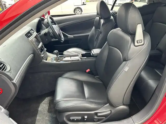 レクサス ＩＳ 250C バージョンL 大阪府 2011(平23)年 4.3万km レッドマイカクリスタルシャイン 純正ナビ/純正フロアマット/純正アルミホイール/オープンカー/Bluetooth/レザーシート/ビルトインETC/前席パワーシート/横滑り防止装置/前後コーナーセンサー/オートライト/Wエアバッグ/エンジンスタートボタン/保証書/取扱説明書