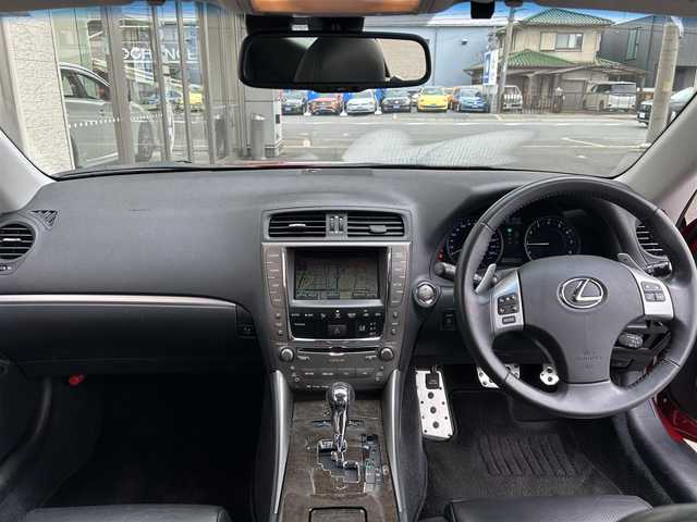レクサス ＩＳ 250C バージョンL 大阪府 2011(平23)年 4.3万km レッドマイカクリスタルシャイン オープンカー/純正HDDナビ/（ワンセグ/BT/CD/DVD）/バックカメラ/クルーズコントロール/横滑り防止システム/前後コーナーセンサー/プッシュスタート/黒レザーシート/前席パワーシート/純正17インチAW/保証書/取扱説明書/スペアキー　有