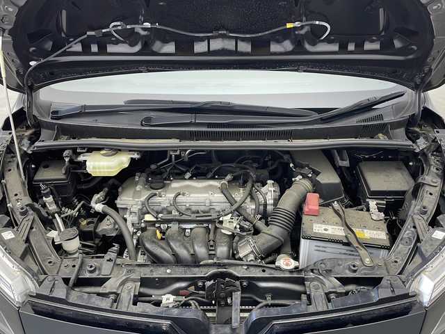 トヨタ ヴォクシー ZS 煌 新潟県 2018(平30)年 1.8万km ブラック 純正メモリナビ/フルセグTV/Bluetooth/CD/DVD/USB/バックカメラ/アルパインフリップダウンモニター/両側パワースライドドア/前方ドライブレコーダー/ビルトインETC/クルーズコントロール/レーンキープアシスト/LEDヘッドライト/純正フロアマット/純正アルミホイール