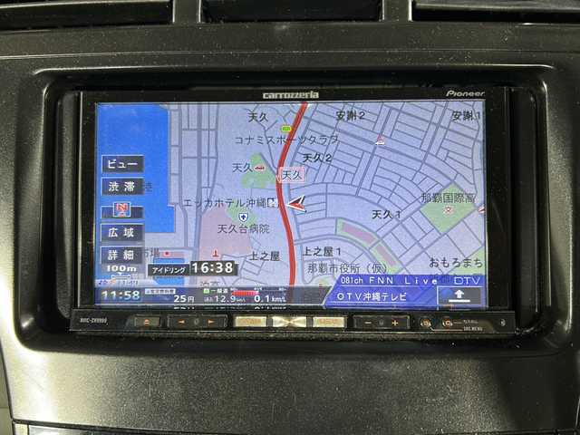トヨタ プリウス α S 沖縄県 2013(平25)年 13.8万km クリアストリームメタリック 禁煙車　/社外７インチナビ（AVIC-ZH9990）/→【ＣＤ／ＤＶＤ／フルセグＴＶ／ＢＴ】　/バックカメラ　/ビルトインＥＴＣ/HIDヘッドライト　　/シートカバー　/純正フロアマット　/純正ドアバイザー　/１６インチ純正アルミ/オートライト/スマートキー