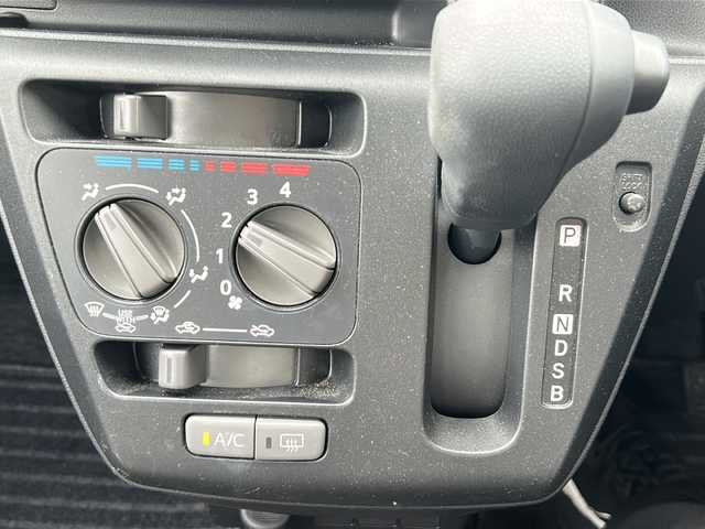 ダイハツ ミラ イース L SAⅢ 富山県 2018(平30)年 0.9万km マゼンタベリーマイカM 社外CDオーディオ/コーナーセンサー/レーンアシスト/衝突軽減システム/オートライト/アイドリングストップ/横滑り防止機能