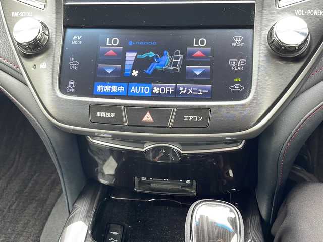 トヨタ クラウン ハイブリッド 青森県 2018(平30)年 7.2万km ホワイトパールクリスタルシャイン ・インテリジェントクリアランスソナー/・カーテンエアバック/・ABS/・純正ナビ（ブルーレイ再生機能付き）/・社外カメラ（バック）/・電動リアゲート/・クルーズコントロール（追従走行有）/・パワーシート（D+N席）/・メモリ機能付きパワーシート（D席）/・エコドライブモード/・純正AW/・スマートキー/・ETC2.0