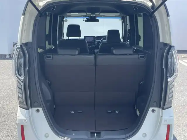 ホンダ Ｎ ＢＯＸ カスタム G EX ターボ ホンダセンシング 埼玉県 2019(令1)年 9.2万km プラチナホワイトパール (株)IDOMが運営する【じしゃロン鳩ヶ谷店】の自社ローン専用車両になりますこちらは現金またはオートローンご利用時の価格です。自社ローンご希望の方は別途その旨お申付け下さい/登録時91559km/2トーンカラー（プラチナホワイトパール×ブラック）/両側パワースライドドア/純正8インチプレミアムインターナビ(VXU-195NBi)/   AM/FM/CD/DVD/MSV/BT/USB/フルセグTV/バックカメラ/コーナーセンサー/プッシュスタート/スマートキーx2/アイドリングストップ/ホンダセンシング/　衝突軽減ブレーキ（CMBS）/　誤発信抑制機能/　後方誤発信抑制機能/　歩行者事故低減ステアリング/　アダプティブクルーズコントロール/　車線維持支援システム/　路外逸脱抑制機能/　先行車発進お知らせ機能/　標識認識機能/革巻きステアリング/　ステアリングリモコン/パドルシフト/ビルトインETC/純正15インチAW/LEDヘッドライト/　オートライト/オートハイビーム/フォグランプ/プラズマクラスター/電動格納機能付きウインカーミラー/ドアバイザー/純正フロアマット/保証書/取扱説明書/　/  /　/　