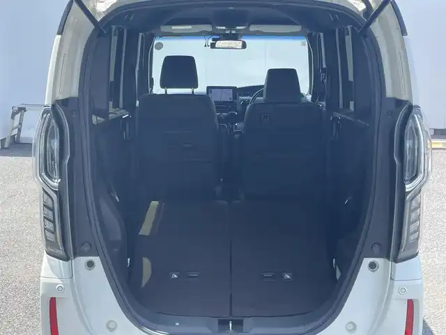 ホンダ Ｎ ＢＯＸ カスタム G EX ターボ ホンダセンシング 埼玉県 2019(令1)年 9.2万km プラチナホワイトパール (株)IDOMが運営する【じしゃロン鳩ヶ谷店】の自社ローン専用車両になりますこちらは現金またはオートローンご利用時の価格です。自社ローンご希望の方は別途その旨お申付け下さい/登録時91559km/2トーンカラー（プラチナホワイトパール×ブラック）/両側パワースライドドア/純正8インチプレミアムインターナビ(VXU-195NBi)/   AM/FM/CD/DVD/MSV/BT/USB/フルセグTV/バックカメラ/コーナーセンサー/プッシュスタート/スマートキーx2/アイドリングストップ/ホンダセンシング/　衝突軽減ブレーキ（CMBS）/　誤発信抑制機能/　後方誤発信抑制機能/　歩行者事故低減ステアリング/　アダプティブクルーズコントロール/　車線維持支援システム/　路外逸脱抑制機能/　先行車発進お知らせ機能/　標識認識機能/革巻きステアリング/　ステアリングリモコン/パドルシフト/ビルトインETC/純正15インチAW/LEDヘッドライト/　オートライト/オートハイビーム/フォグランプ/プラズマクラスター/電動格納機能付きウインカーミラー/ドアバイザー/純正フロアマット/保証書/取扱説明書/　/  /　/　
