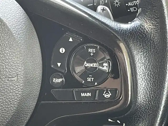 ホンダ Ｎ ＢＯＸ カスタム G EX ターボ ホンダセンシング 埼玉県 2019(令1)年 9.2万km プラチナホワイトパール (株)IDOMが運営する【じしゃロン鳩ヶ谷店】の自社ローン専用車両になりますこちらは現金またはオートローンご利用時の価格です。自社ローンご希望の方は別途その旨お申付け下さい/登録時91559km/2トーンカラー（プラチナホワイトパール×ブラック）/両側パワースライドドア/純正8インチプレミアムインターナビ(VXU-195NBi)/   AM/FM/CD/DVD/MSV/BT/USB/フルセグTV/バックカメラ/コーナーセンサー/プッシュスタート/スマートキーx2/アイドリングストップ/ホンダセンシング/　衝突軽減ブレーキ（CMBS）/　誤発信抑制機能/　後方誤発信抑制機能/　歩行者事故低減ステアリング/　アダプティブクルーズコントロール/　車線維持支援システム/　路外逸脱抑制機能/　先行車発進お知らせ機能/　標識認識機能/革巻きステアリング/　ステアリングリモコン/パドルシフト/ビルトインETC/純正15インチAW/LEDヘッドライト/　オートライト/オートハイビーム/フォグランプ/プラズマクラスター/電動格納機能付きウインカーミラー/ドアバイザー/純正フロアマット/保証書/取扱説明書/　/  /　/　
