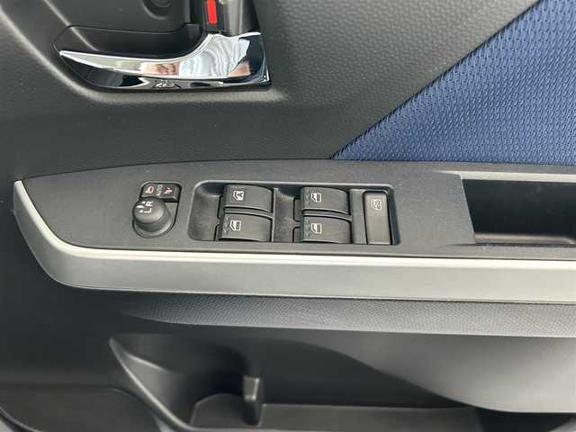 トヨタ ルーミー カスタムG 埼玉県 2020(令2)年 2.1万km ブラックマイカメタリック ワンオーナー/両側パワスラ/carrozzeriaナビ/・AVIC-HRZ008/・ワンセグ/・CD/DVD/前後ドラレコ/後席サンシェード/ドアバイザー/フロアマット/クルコン/スペアキー
