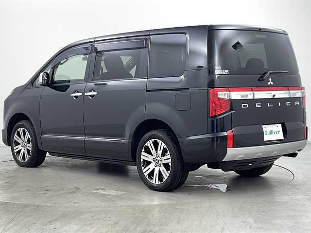 三菱 デリカＤ：５ P 道央・札幌 2023(令5)年 0.1千km ブラックダイヤモンド ・４WD/・寒冷地仕様/・e-Assist/・ディーゼル&ターボ/・純正10.1インチナビ（CD/DVD/BT）/・全方位カメラ/・左側オートステップ/・両側パワースライドドア/・パワーバックドア /・運転席パワーシート/・前席シートヒーター/・ステアリングヒーター/・クルーズコントロール/・ビルトインETC/・レザー調シートカバー/・LEDヘッドライト/・フォグランプ/・B S M/・AC100V/・スマートキー/・プッシュスタート/・フロアマット/・スペアキー