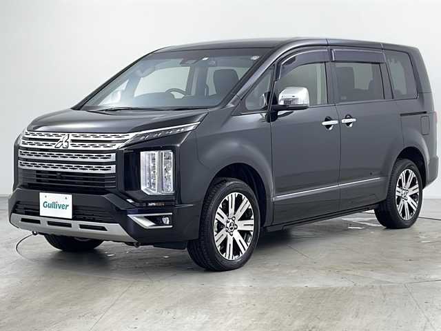 三菱 デリカＤ：５ P 道央・札幌 2023(令5)年 0.1千km ブラックダイヤモンド ・４WD/・寒冷地仕様/・e-Assist/・ディーゼル&ターボ/・純正10.1インチナビ（CD/DVD/BT）/・全方位カメラ/・左側オートステップ/・両側パワースライドドア/・パワーバックドア /・運転席パワーシート/・前席シートヒーター/・ステアリングヒーター/・クルーズコントロール/・ビルトインETC/・レザー調シートカバー/・LEDヘッドライト/・フォグランプ/・B S M/・AC100V/・スマートキー/・プッシュスタート/・フロアマット/・スペアキー