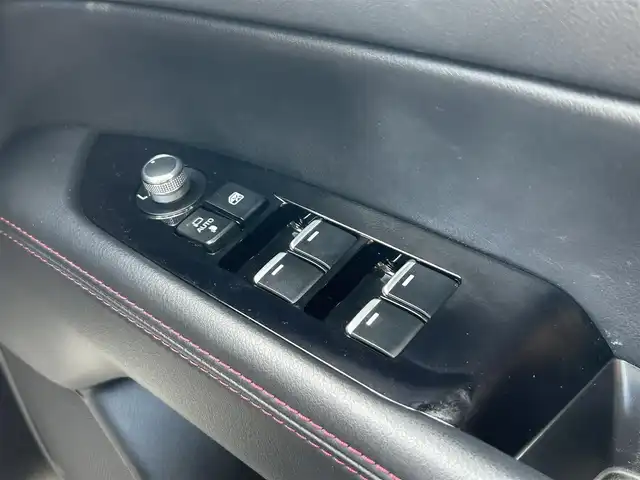 マツダ ＣＸ－５ 20S ブラックトーンED 岡山県 2022(令4)年 1.6万km ジェットブラックマイカ 純正10.25インチセンターディスプレイ/Bluetooth、AM、FM、フルセグTV/Apple Carplay、Android　Auto/全方位カメラ/運転席メモリーシート/パワーシート/前席シートヒーター/ステアリングヒーター/パドルシフト/ハンズフリー機能付きパワーバックドア/アドバンスドスマートシティブレーキアシスト/スマートシティブブレーキサポート/AT誤発進抑制制御/レーダークルーズコントロール/車線逸脱警報システム/ブラインドスポットモニタリング/ドライバーアテンションアラート/リアパーキングセンサー/アダブティブLEDヘッドライト/レーンキープアシストシステム/交通標識認識システム