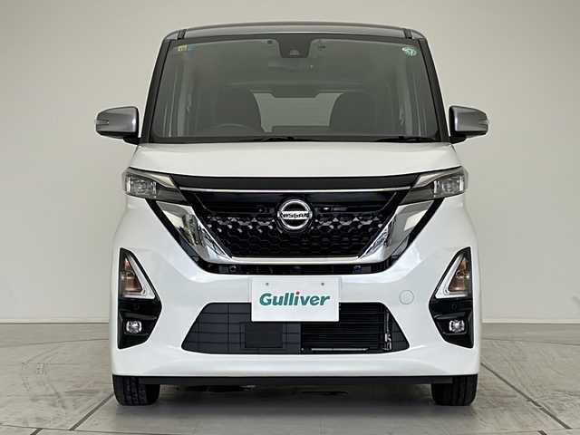 日産 ルークス HWS X プロパイロットED 愛知県 2020(令2)年 1.2万km チタニウムグレーM/シルキーホワイト プロパイロット/純正ナビ/全方位カメラ/両側パワースライドドア/レーダークルーズコントロール/バックカメラ/ハンズフリースライドドア/コーナーセンサー/純正アルミホイール/LEDヘッドライト/衝突軽減システム/フルセグ/CD/Bluetooth/ステアリングスイッチ/スマートキー/プッシュスタート