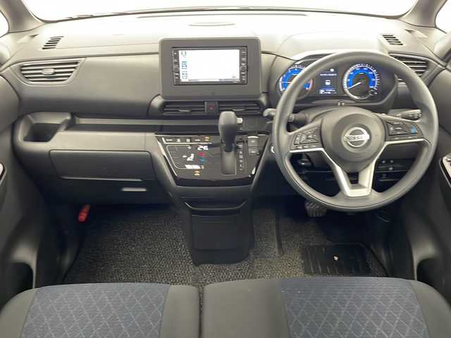 日産 ルークス HWS X プロパイロットED 愛知県 2020(令2)年 1.2万km チタニウムグレーM/シルキーホワイト プロパイロット/純正ナビ/全方位カメラ/両側パワースライドドア/レーダークルーズコントロール/バックカメラ/ハンズフリースライドドア/コーナーセンサー/純正アルミホイール/LEDヘッドライト/衝突軽減システム/フルセグ/CD/Bluetooth/ステアリングスイッチ/スマートキー/プッシュスタート