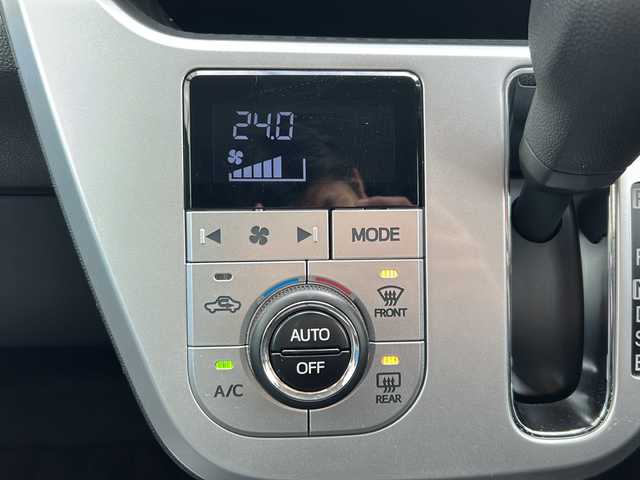 ダイハツ キャスト アクティバ G SAⅡ 山形県 2017(平29)年 5万km スプラッシュブルーM 禁煙車/4WD/スマートアシストII/前後コーナーセンサー/純正ナビ/（Bluetooth/CD/DVD/フルセグ)/バックカメラ/LEDオートライト/フォグランプ/ドライブレコーダー/ステアリングスイッチ/レーダー探知機/ETC/純正AW/純正フロアマット/電動格納ミラー/ドアバイザー