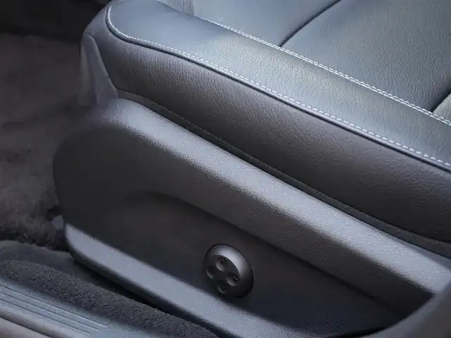 メルセデス・ベンツ Ｅ２００ アバンギャルド 静岡県 2017(平29)年 2.3万km オブシディアンブラック レザーエクスクルーシブパッケージ/レーダーセーフティパッケージ/ブラックレザーシートシートヒーター/CommandHDDナビフルセグTVBluetooth/全方位カメラ/ブルメスターサラウンド/パワートランクリッド/エアバランス/DSRCETC/ドライブレコーダー