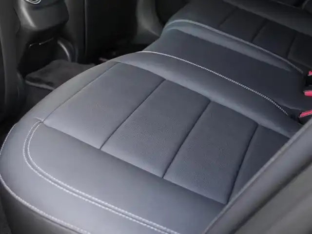 メルセデス・ベンツ Ｅ２００ アバンギャルド 静岡県 2017(平29)年 2.3万km オブシディアンブラック レザーエクスクルーシブパッケージ/レーダーセーフティパッケージ/ブラックレザーシートシートヒーター/CommandHDDナビフルセグTVBluetooth/全方位カメラ/ブルメスターサラウンド/パワートランクリッド/エアバランス/DSRCETC/ドライブレコーダー