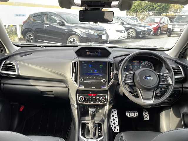 スバル フォレスター ハイブリッド アドバンス 山口県 2019(平31)年 3.5万km クリスタルブラックシリカ 純正ナビ/DVD/CD/SD/MSV/BT/USB/フルセグTV/フロント/サイド/バックカメラ/黒レザーシート/前席パワーシート/全席シートヒーター/純正エアロ/純正18インチアルミホイール/純正LEDヘッドライト/純正フォグランプ/オートライト/革巻きステアリング/ステアリングスイッチ/ステアリングヒーター/クルーズコントロール/パドルシフト/パワーバックドア/オートパーキングホールド/デジタルインナーミラー/アイサイト/横滑り防止/LKA/BSM/スマートキー×２/ドライブレコーダー/ルーフレール/純正フロアマット/トランクカバー/純正ドアバイザー/ETC/電動格納ウインカードアミラー(オート機能付き)