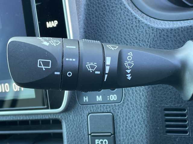 トヨタ ノア Si ダブルバイビーⅢ 千葉県 2021(令3)年 3.7万km ホワイトパールクリスタルシャイン 純正10インチナビ/(FM/AM/フルセグTV/BT/CD/DVD)/純正12.1インチフリップダウンモニター/ドライブレコーダー前後/衝突被害軽減システム/車線逸脱警報/バックカメラ/クルーズコントロール/ハーフレザーシート/両側パワースライドドア/横滑り防止装置/ETC/アイドリングストップ/LEDヘッドライト/フォグランプ/オートライト/ウィンカーミラー/電動格納ミラー/純正16インチAW/シートリフター/プッシュスタート/スマートキー/フロアマット/スペアキー/取扱説明書/保証書