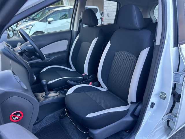 日産 ノート X 大阪府 2020(令2)年 0.4万km ホワイト ナビ　/地デジ　/全方位カメラ　/デジタルインナーミラー　/オートライト　/オートハイビーム　/前後コーナーセンサー　/ドライブレコーダー　/フロアーマット　/スマートキー