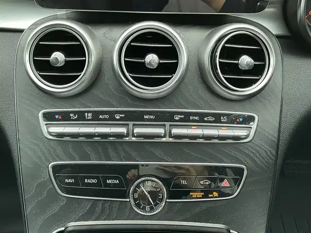 メルセデス・ベンツ Ｃ２２０ｄ ステーションワゴン アバンギャルドAMGライン 岡山県 2019(令1)年 7.6万km セレナイトグレー サンルーフ/電動リアゲート/純正アルミ/ＥＴＣ２．０/ステアリングヒーター/メモリーシート/クルーズコントロール/スマートキー/アイドリングストップ/オートライト/バックカメラ
