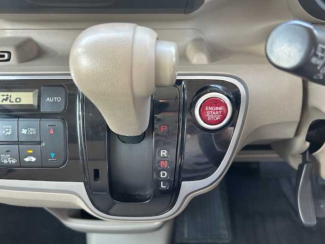 ホンダ Ｎ ＢＯＸ G 青森県 2014(平26)年 14.4万km プレミアムホワイトパール 4WD/社外メモリナビ（BlueTooth/フルセグ）/バックカメラ/社外エンジンスターター/ライトレベライザー/電動格納ミラー/プッシュスタート/ステアリングスイッチ/夏タイヤ積込み