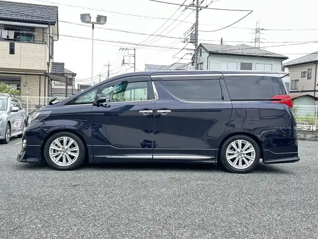 トヨタ アルファード S 埼玉県 2017(平29)年 5.9万km スパークリングブラックパールクリスタルシャイン ・モデリスタエアロ/・アルパインナビ（フルセグTV/SD/DVD/CD/BT/MDMI)/・アルパインフリップダウンモニター/・バックカメラ/・サイドカメラ（左側）/・ETC/・前後ドライブレコーダー/・パーフェクトダンパー/・電子パーキング/・ブレーキホールド/・横滑り防止装置/・コーナーセンサー/・ECOモード/・ステアリングスイッチ/・クルーズコントロール/・オートライト/・フォグライト/・プッシュスタート/・スマートキー/・スペアキー×１/・全席シートカバー/・純正フロアマット/・ドアバイザー/・純正18インチアルミホイール