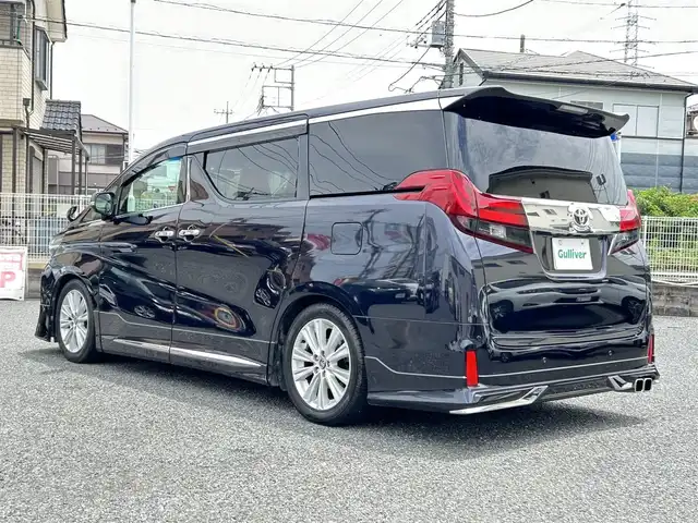 トヨタ アルファード S 埼玉県 2017(平29)年 5.9万km スパークリングブラックパールクリスタルシャイン ・モデリスタエアロ/・アルパインナビ（フルセグTV/SD/DVD/CD/BT/MDMI)/・アルパインフリップダウンモニター/・バックカメラ/・サイドカメラ（左側）/・ETC/・前後ドライブレコーダー/・パーフェクトダンパー/・電子パーキング/・ブレーキホールド/・横滑り防止装置/・コーナーセンサー/・ECOモード/・ステアリングスイッチ/・クルーズコントロール/・オートライト/・フォグライト/・プッシュスタート/・スマートキー/・スペアキー×１/・全席シートカバー/・純正フロアマット/・ドアバイザー/・純正18インチアルミホイール