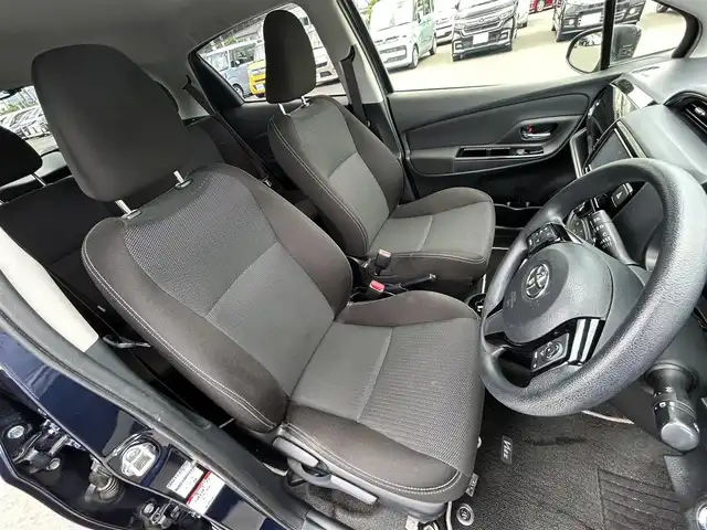 トヨタ ヴィッツ ハイブリッド F セーフティーエディションⅢ 岡山県 2019(平31)年 14.5万km ダークブルーマイカ SDナビ/純正ETC/ドライブレコーダー/バックカメラ/プッシュスタート/純正フロアマット/社外アルミホイール/フルフラットシート/アイドリングストップ/ドアバイザー/ウインカーミラー/横滑り防止装置/レーンキープアシスト/衝突被害軽減システム/LEDヘッドライト/コーナーセンサー/Wエアバッグ/オートハイビーム