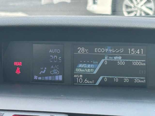 スバル レヴォーグ 2．0GT アイサイト 茨城県 2014(平26)年 6万km クリスタルホワイトP メモリナビ　/フルセグTV　/BT/USB接続　/バックカメラ　/横滑り防止装置　/レーンキープアシスト　/衝突被害軽減システム　/カーテンエアバック　/社外フロアマット　/純正アルミホイール