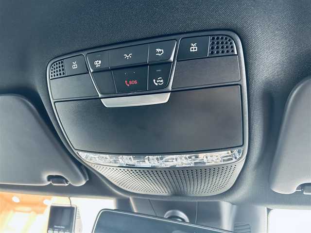 メルセデス・ベンツ Ｃ２２０ｄ ステーションワゴン アバンギャルドAMGライン 大阪府 2019(令1)年 4.9万km ポーラホワイト レーダーセーフティ/黒革/メモリ付きパワーシート/シートヒーター/純正ナビ/TV/バックカメラ/applecarplay/ACC/ブラインドスポット/純正18インチAW/LEDヘッドライト/電動リアゲート