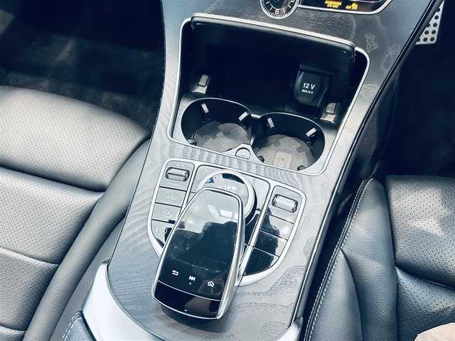 メルセデス・ベンツ Ｃ２２０ｄ ステーションワゴン アバンギャルドAMGライン 大阪府 2019(令1)年 4.9万km ポーラホワイト レーダーセーフティ/黒革/メモリ付きパワーシート/シートヒーター/純正ナビ/TV/バックカメラ/applecarplay/ACC/ブラインドスポット/純正18インチAW/LEDヘッドライト/電動リアゲート