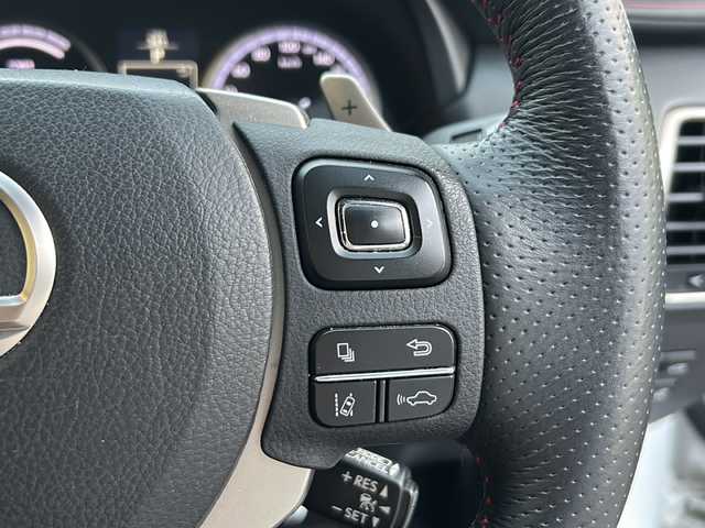 レクサス ＮＸ 300h Fスポーツ 青森県 2015(平27)年 10.1万km ソニッククォーツ ・本革シート/・純正エンジンスターター/・純正メーカーSDナビ/・全方位カメラ/・フルセグ/Bluetooth/・ドライブレコーダー/・衝突軽減ブレーキ/・ブラインドスポットモニター/・レーンキープアシスト/・レーダークルーズコントロール/・オートマチックハイビーム/・コーナーセンサー/・ドライブレコーダー/・パワーバックドア/・ハンドルヒーター/・シートヒーター/・エアシート/・ドライブレコーダー/・カーテンエアバック/・純正18AW/・LEDヘッドライト/・フォグライト/・ETC