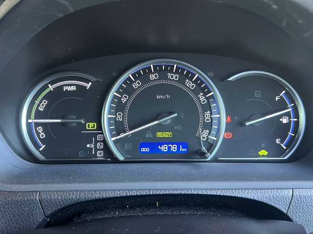 トヨタ エスクァイア ハイブリッド Gi 静岡県 2015(平27)年 4.9万km ホワイトパールクリスタルシャイン カロッツェリアナビ/・CD/DVD/・MSV/・FM/AM/・MCC/・フルセグTV/・SD/・Bluetooth/・iPod/主要装備/・フリップダウンモニター/・シート背面モニター２個/・ドライブレコーダー/・クルーズコントロール/・ワイヤレス充電/・運転席＋助手席シートヒーター/・カロッツェリアサブウーファー/・ＥＴＣ/・ＬＥＤライト/・フォグランプ/・両側パワスラ/・オートライト