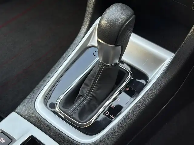スバル レヴォーグ 1．6GT アイサイト 三重県 2016(平28)年 8.1万km クリスタルホワイトP ♪車検 令和9年6月23日迄/♪4WD/ターボ/アドバンスドセイフティパッケージ/・ブラインドスポットモニター/・サイドビューモニター/・ハイビームアシスト/EyeSight(ver.3)/・プリクラッシュブレーキ/・全車速追従機能付クルーズコントロール/・アクティブレーンキープ/・AT誤発進抑制制御/・AT誤後進抑制制御/・車線逸脱警報/・ふらつき警報/・先行車発進お知らせ/STIエアロ(F/S/Rアンダー)/スマートキー×2/プッシュスタート/社外9インチフローティングナビ/・CD・SD録音/・フルセグ・DVD再生/・Bluetoothオーディオ/・バックカメラ/360°ドライブレコーダー/パワーシート /アイドリングストップ/純正17インチAW/LEDヘッドライト/フォグライト/リアフォグライト/オートライト/オートワイパー/ウィンカーミラー/電格ミラー/プライバシーガラス/フロアマット/ドアバイザー/ETC/サイド/カーテン/ニーエアバック
