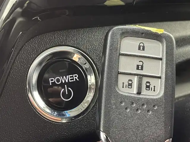 ホンダ ステップワゴン スパーダ eHEV G EXホンダS 群馬県 2020(令2)年 5.7万km プラチナホワイトパール 純正メモリーナビ　バックカメラ　両側パワースライドドア　アダプティブクルーズコントロール　ＬＥＤ　ハーフレザーシート　シートヒーター　純正１６インチＡＷ　ステアリングリモコン　ドラレコ　ＥＴＣ　禁煙車