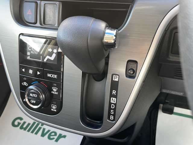 スバル ステラ カスタム R スマートアシスト 山形県 2015(平27)年 7.2万km ブライトシルバーメタリック 社外メモリナビ【AVN-G04】/（フルセグ/DVD/USB）/バックカメラ/D席シートヒーター/アイドリングストップ/衝突軽減ブレーキ/ステアリングスイッチ/ウィンカーミラー/ＬＥＤヘッドライト/フォグランプ/フロアマット/ドアバイザー/スマートキー×2/プッシュスタート