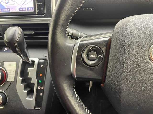 トヨタ シエンタ G 兵庫県 2016(平28)年 7万km ホワイトパールクリスタルシャイン 純正ナビ/ワンセグ CD DVD BT MSV AUX/両側パワースライドドア/プリクラッシュセーフティー/LDA/ビルトインETC/バックカメラ/LEDヘッドライト/フォグライト/オートライト/オートハイビーム/純正アルミホイール(スタッドレス)/スマートキー