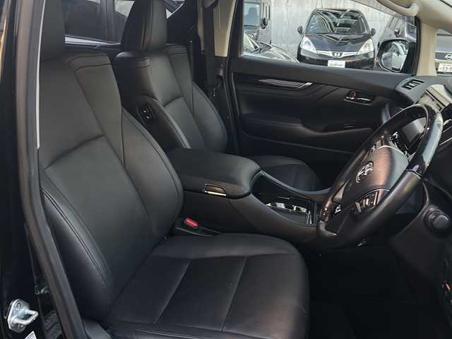 トヨタ アルファード S Cパッケージ 埼玉県 2023(令5)年 4.9万km ブラック 登録時49094m/ワンオーナー/サンルーフ/純正ナビ/フルセグTV/Bluetooth/Miracast/USB/バックカメラ/パワーシート/メモリーシート/デジタルインナーミラー/シートヒーター/ハンドルヒーター/クルーズコントロール/レーンキープアシスト/衝突被害軽減ブレーキ/BSM/コーナーセンサー/ドライブレコーダー（前後）/ETC2.0/オットマン/レザーシート/パワーバックドア/LEDヘッドライト/フォグランプ/純正18インチアルミホイール/純正フロアマット/電動格納ミラー/ウィンカーミラー/スマートキー×２/保証書/取扱説明書